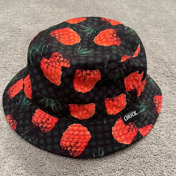Original Chuck adorable Bucket Hat - Picture 4 of 4